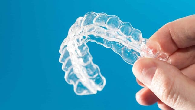 Invisalign vs Smile Direct Club Invisalign vs Smile Direct Club