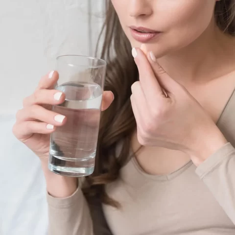 woman-receiving-Safe-Sedation-for-Wisdom-Teeth-Removal